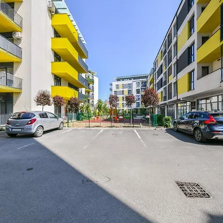 Yellow Oasis Apartment Cluj-Napoca